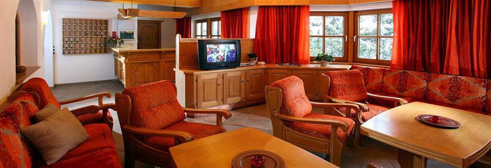 Hotel Taxacher كيرشبرغ ان تيرول المظهر الخارجي الصورة