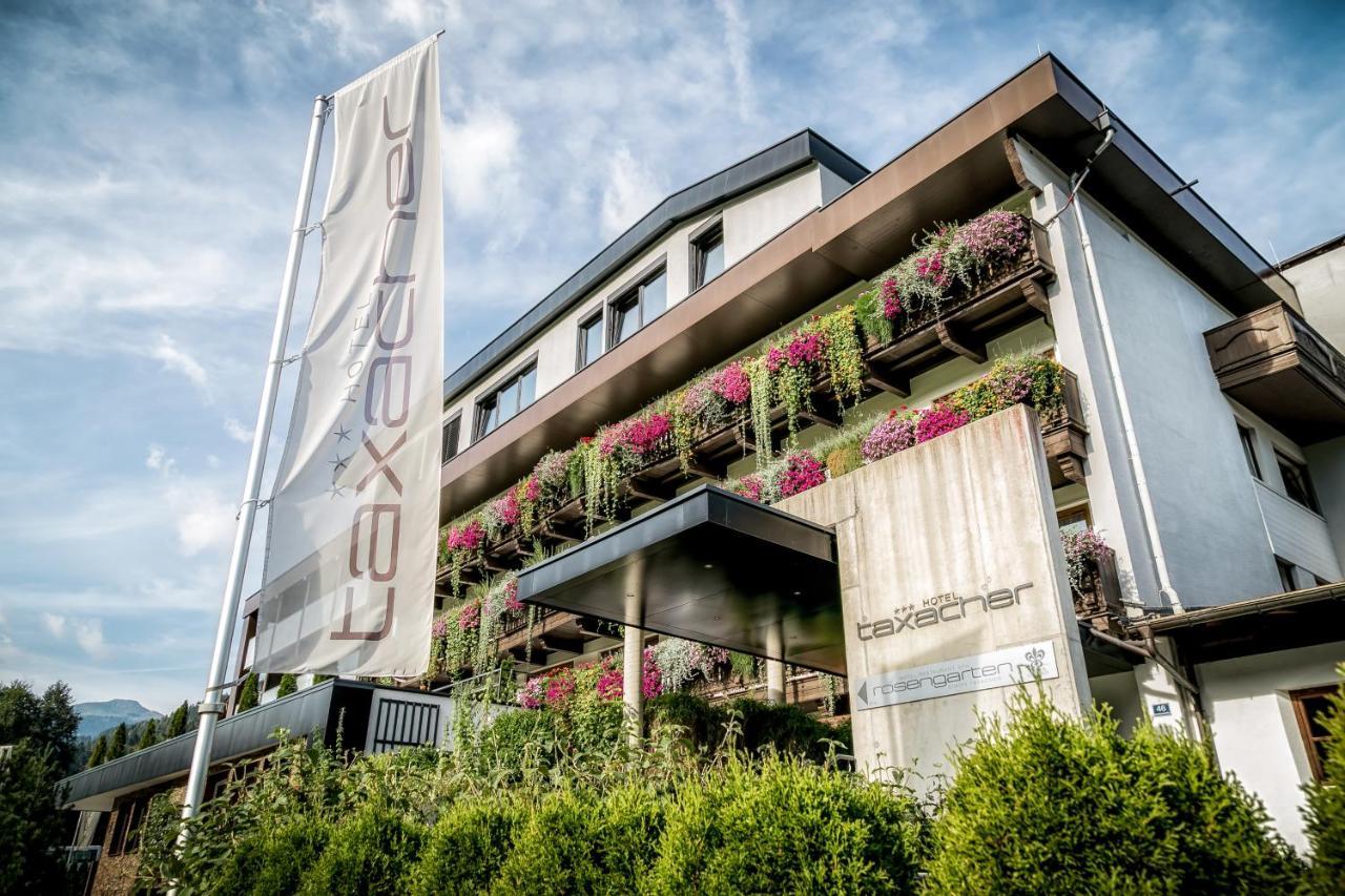 Hotel Taxacher كيرشبرغ ان تيرول المظهر الخارجي الصورة
