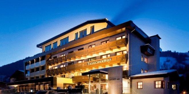 Hotel Taxacher كيرشبرغ ان تيرول المظهر الخارجي الصورة